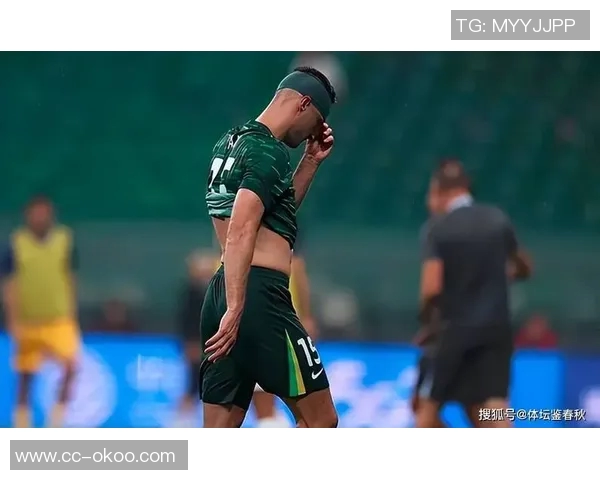 詹俊分析红军定位球效果不佳冬窗不引援后卫防线面临严峻挑战 詹俊分析红军定位球效果不佳冬窗不引援后卫防线面临严峻挑战